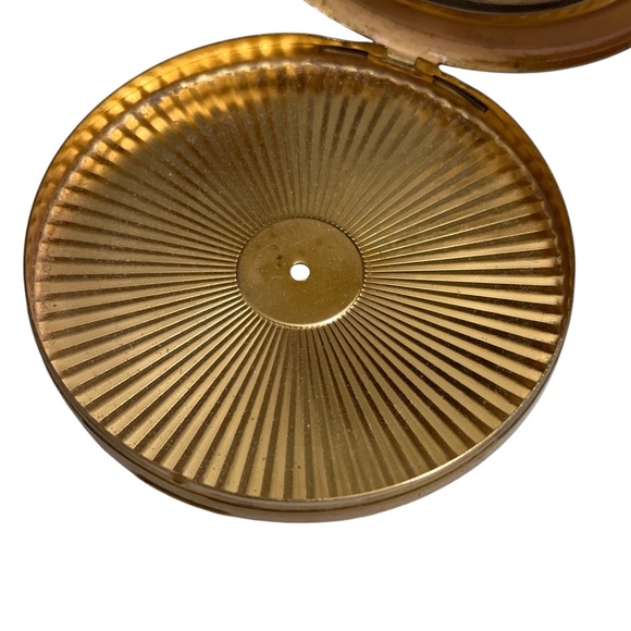 Willitts Imports Vintage Floral Compact Cream Powder Refillable 60s Collectible - Picture 4 of 6